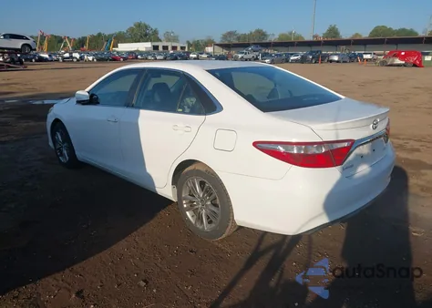 2016 Toyota Camry Se z USA, uszkodzony, nr VIN 4T1BF1FK1GU507333